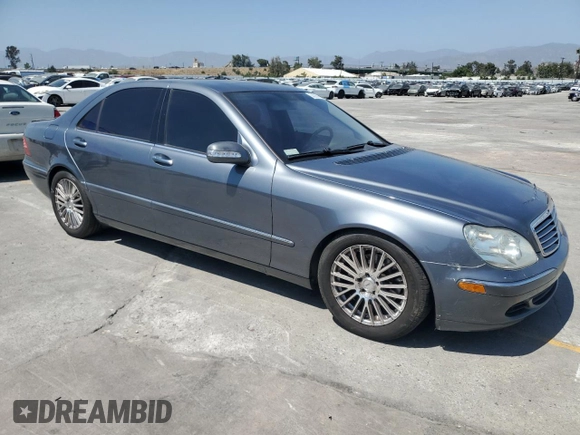 2005 Mercedes-Benz S 430 z VIN WDBNG70J15A451750, wystawiony jako Copart lot #58268095 z przebiegiem 129 776 mil mil oraz Szkoda całkowita • Salvage title. Historia ofert i sprzedaży dostępna na DreamBid. Obrazek 4.
