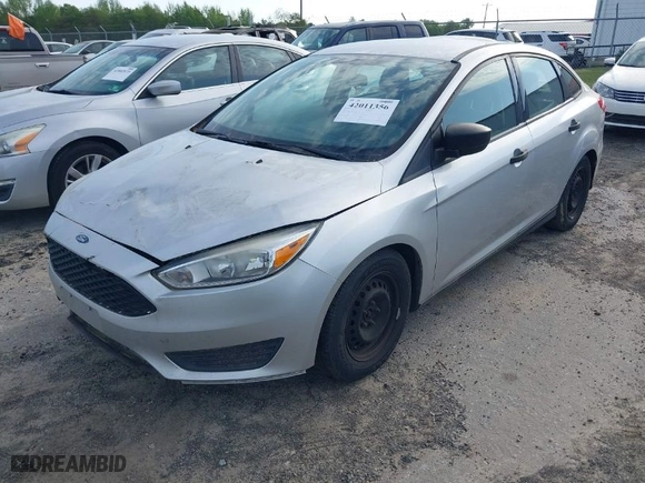2016 Ford Focus S with VIN 1FADP3E27GL201577, listed as a IAAI auction lot 42011356 with 1 mi miles. Bid and sale history available at carsss.com. Image 2.