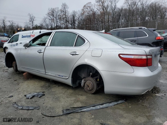2008 Lexus LS 600h L with VIN JTHDU46FX85002540, listed as a Copart auction lot 84450614 with NaN miles and Salvage Title. Bid and sale history available at carsss.com. Image 2.