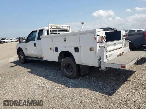 2013 Ford F-350 XL z VIN 1FD8X3HT8DEA92851, wystawiony jako Copart lot #54334765 z przebiegiem 293 897 mil mil oraz Tytuł czysty. Historia ofert i sprzedaży dostępna na DreamBid. Obrazek 2.