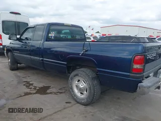 2001 Dodge 2500 with VIN 1B7KC23W31J257760, listed as a IAAI auction lot 42085400 with 231,965 mi miles. Bid and sale history available at carsss.com. Image 3.