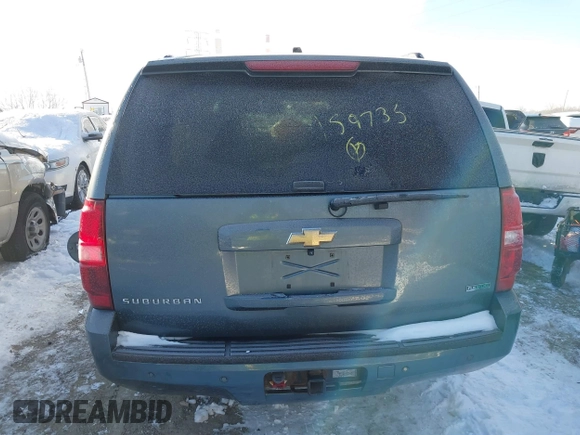2008 Chevrolet Suburban LTZ with VIN 3GNFK16338G159735, listed as a IAAI auction lot 41289729 with 341,631 mi miles. Bid and sale history available at carsss.com. Image 15.