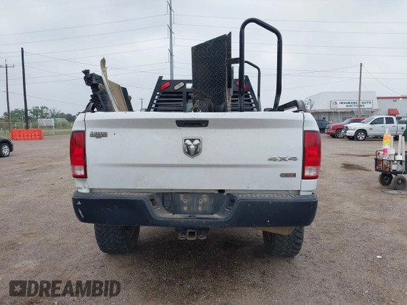 2012 Ram 2500 ST z VIN 3C6UD5HL7CG151684, wystawiony jako IAAI lot #42254751 z przebiegiem 205 423 mil mil oraz . Historia ofert i sprzedaży dostępna na DreamBid. Obrazek 17.