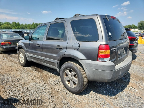 2005 Ford Escape XLT with VIN 1FMYU93135DA09027, listed as a Copart auction lot 63322395 with 144,020 mi miles and Clean title. Bid and sale history available at DreamBid. Image 2.