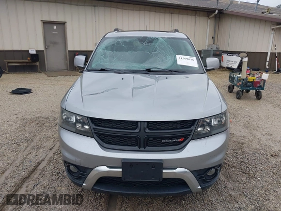 2017 Dodge Journey Crossroad Plus with VIN 3C4PDCGB5HT613256, listed as a IAAI auction lot 41509616 with 146,931 mi miles. Bid and sale history available at carsss.com. Image 12.