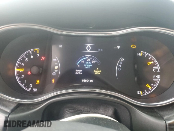 2020 Jeep Grand Cherokee Laredo E with VIN 1C4RJEAG0LC373572, listed as a Copart auction lot 52040195 with 86,604 mi miles and Salvage title. Bid and sale history available at DreamBid. Image 9.
