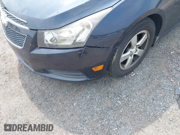 2014 Chevrolet Cruze 1LT with VIN 1G1PC5SB3E7469236, listed as a IAAI auction lot 42492007 with Not provided miles and . Bid and sale history available at DreamBid. Image 12.