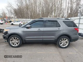 2013 Ford Explorer Limited z VIN 1FM5K8F89DGA51713, wystawiony jako IAAI lot #41909580 z przebiegiem 151 274 mil mil oraz . Historia ofert i sprzedaży dostępna na DreamBid. Obrazek 14.
