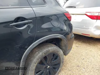 2023 Mitsubishi Outlander ES z VIN JA4ARUAU6PU004151, wystawiony jako IAAI lot #41739579 z przebiegiem 39 948 mil mil oraz . Historia ofert i sprzedaży dostępna na DreamBid. Obrazek 20.