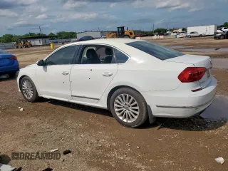 2016 Volkswagen Passat SE z VIN 1VWBT7A32GC013789, wystawiony jako Copart lot #58818575 z przebiegiem 233 893 mil mil oraz Czysty tytuł • Clean title. Historia ofert i sprzedaży dostępna na DreamBid. Obrazek 2.