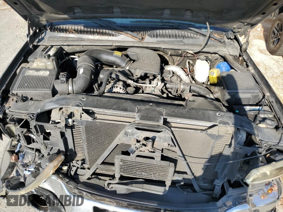 2005 GMC Sierra 1500 with VIN 1GTJC33235F813444, listed as a Copart auction lot 74541684 with 520,838 mi miles and Salvage Title. Bid and sale history available at DreamBid. Image 12.