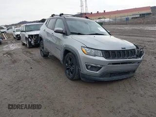 2018 Jeep Compass Latitude with VIN 3C4NJDBB2JT298810, listed as a IAAI auction lot 41497189 with 111,013 mi miles. Bid and sale history available at carsss.com. Image 1.