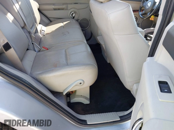2006 Jeep Commander Limited with VIN 1J8HH58256C286460, listed as a IAAI auction lot 41784696 with 72,889 mi miles and . Bid and sale history available at DreamBid. Image 8.