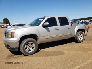 2008 GMC Sierra 1500 SLT z VIN 2GTEC13JX81164802, wystawiony jako Copart lot #49981305 z przebiegiem 309 705 mil mil oraz Szkoda całkowita • Salvage title. Historia ofert i sprzedaży dostępna na DreamBid. Obrazek 1.
