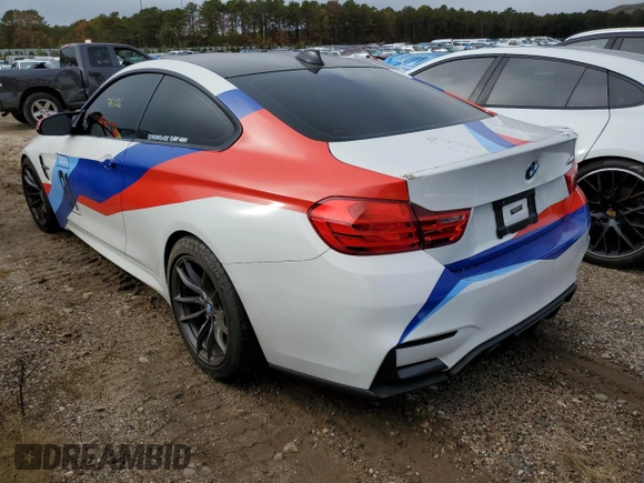 2015 BMW M4 with VIN WBS3R9C54FK333502, listed as a Copart auction lot 64462502 with 76,212 mi miles. Bid and sale history available at carsss.com. Image 3.