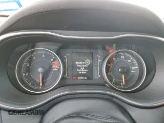 2021 Jeep Cherokee Latitude Plus с VIN 1C4PJLLB0MD113097, выставлен на аукционе Copart как лот 42831824 с пробегом 51 757 миль миль и Списание • Salvage title. История ставок и продаж доступна на DreamBid. Изображение 9.