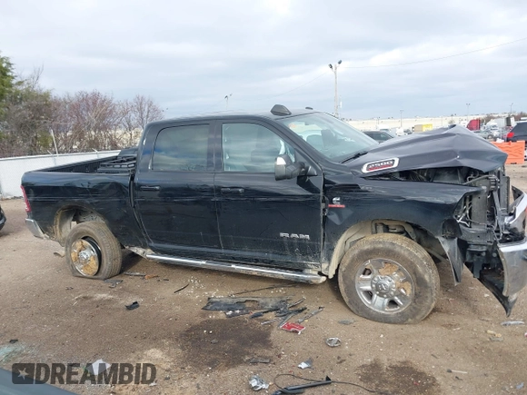 2022 Ram 2500 Big Horn with VIN 3C6UR5DL6NG345083, listed as a IAAI auction lot 41155721 with 47,033 mi miles. Bid and sale history available at carsss.com. Image 13.