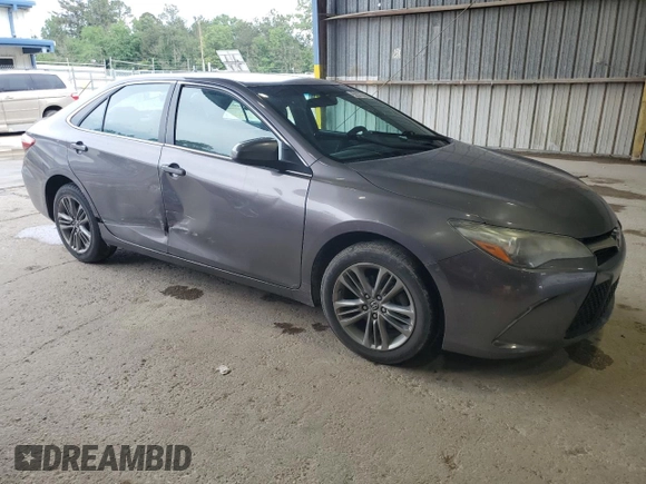 2016 Toyota Camry XLE with VIN 4T1BF1FKXGU180320, listed as a Copart auction lot 53372055 with 121,620 mi miles and Salvage Title. Bid and sale history available at carsss.com. Image 4.