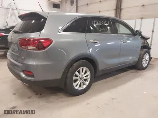 2020 Kia Sorento LX with VIN 5XYPGDA36LG639752, listed as a IAAI auction lot 41805931 with 64,402 mi miles. Bid and sale history available at carsss.com. Image 4.