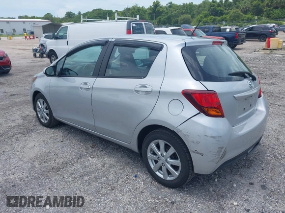 2015 Toyota Yaris L z VIN VNKKTUD30FA019329, wystawiony jako IAAI lot #42547504 z przebiegiem 54 848 mil mil oraz . Historia ofert i sprzedaży dostępna na DreamBid. Obrazek 3.