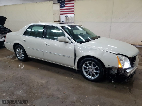 2011 Cadillac DTS Luxury Collection with VIN 1G6KD5E66BU109780, listed as a Copart auction lot 44609765 with 140,378 mi miles and Clean Title. Bid and sale history available at carsss.com. Image 4.