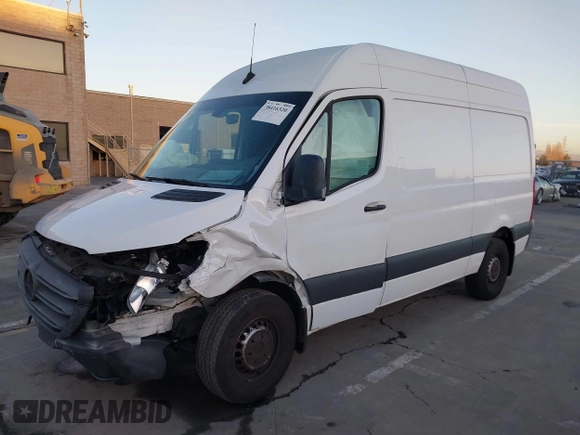 2021 Mercedes-Benz Sprinter Cargo with VIN W1Y4EBHY9MT057970, listed as a IAAI auction lot 38416320 with 32,055 mi miles and . Bid and sale history available at carsss.com. Image 17.