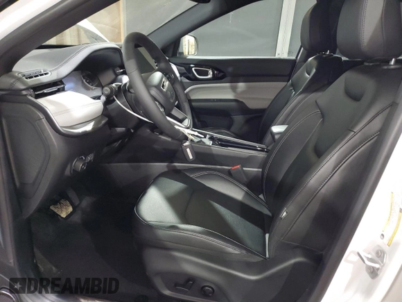 2025 Jeep Compass Limited with VIN 3C4NJDCN8ST591962, listed as a Copart auction lot 62530195 with 3,062 mi miles and Clean title. Bid and sale history available at DreamBid. Image 7.