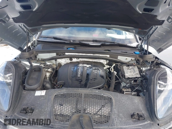2020 Porsche Macan with VIN WP1AA2A57LLB00363, listed as a IAAI auction lot 41329460 with 35,585 mi miles and . Bid and sale history available at DreamBid. Image 10.