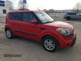2013 Kia Soul ! with VIN KNDJT2A61D7624560, listed as a Copart auction lot 50807675 with 137,094 mi miles and Salvage Title. Bid and sale history available at carsss.com. Image 4.