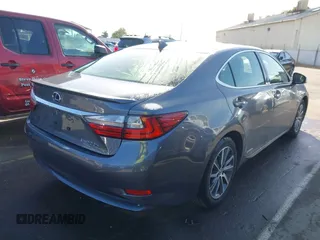 2016 Lexus ES 300h z VIN JTHBW1GG6G2108510, wystawiony jako IAAI lot #41959175 z przebiegiem 142 882 mil mil oraz . Historia ofert i sprzedaży dostępna na DreamBid. Obrazek 4.