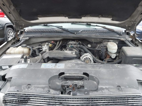 2003 Chevrolet Silverado 1500 LT with VIN 1GCEK19T33E268065, listed as a IAAI auction lot 41838254 with 247,179 mi miles. Bid and sale history available at carsss.com. Image 10.