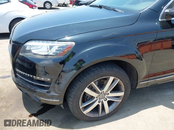 2015 Audi Q7 Premium Plus with VIN WA1LGAFE4FD030339, listed as a IAAI auction lot 42369240 with 86,482 mi miles and . Bid and sale history available at DreamBid. Image 17.