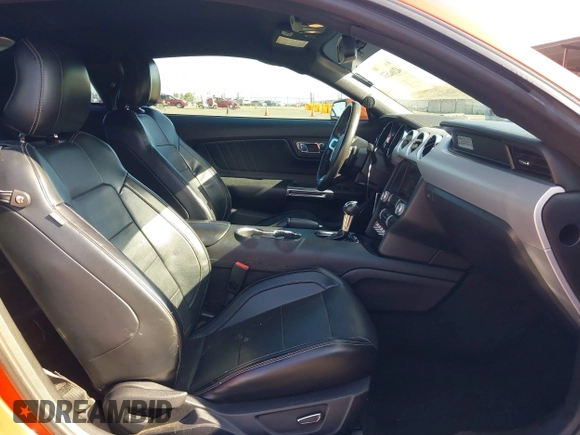 2015 Ford Mustang GT z VIN 1FA6P8CF3F5314764, wystawiony jako IAAI lot #42162531 z przebiegiem 73 080 mil mil oraz . Historia ofert i sprzedaży dostępna na DreamBid. Obrazek 5.