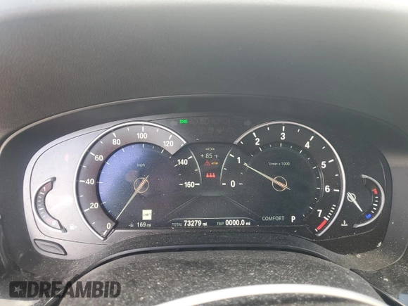 2019 BMW 5 Series 540i with VIN WBAJE5C50KWW15915, listed as a Copart auction lot 61334275 with 73,279 mi miles and Non repairable. Bid and sale history available at DreamBid. Image 9.