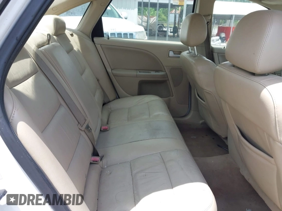 2007 Ford Five Hundred SEL с VIN 1FAHP24117G127053, выставлен на аукционе IAAI как лот 42274578 с пробегом 241 006 миль миль и . История ставок и продаж доступна на DreamBid. Изображение 8.