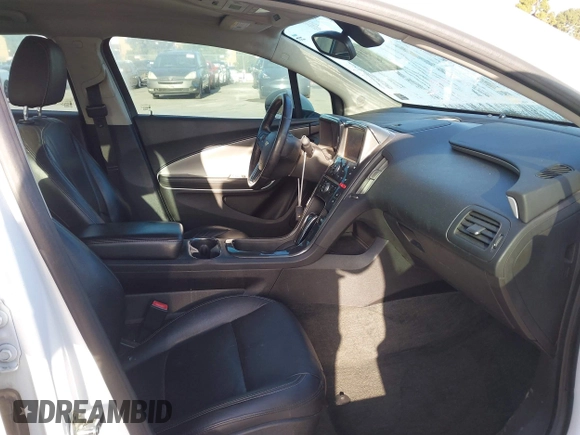 2013 Chevrolet Volt with VIN 1G1RH6E43DU101216, listed as a IAAI auction lot 41911200 with 196,960 mi miles and . Bid and sale history available at carsss.com. Image 5.
