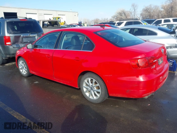 2014 Volkswagen Jetta Sedan SE w/Connectivity with VIN 3VWD07AJ7EM288652, listed as a IAAI auction lot 41630616 with 130,860 mi miles. Bid and sale history available at carsss.com. Image 3.