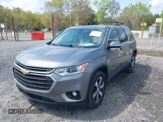 2018 Chevrolet Traverse LT z VIN 1GNERHKW5JJ212911, wystawiony jako IAAI lot #41923593 z przebiegiem 109 023 mil mil oraz . Historia ofert i sprzedaży dostępna na DreamBid. Obrazek 2.