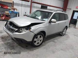 2010 Subaru Forester 2.5X Premium with VIN JF2SH6CC0AG901423, listed as a IAAI auction lot 41341467 with 119,109 mi miles. Bid and sale history available at carsss.com. Image 2.
