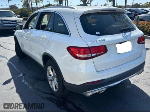 2018 Mercedes-Benz GLC with VIN WDC0G4JB0JV018001, listed as a Copart auction lot 55706755 with 137,134 mi miles and Clean Title. Bid and sale history available at carsss.com. Image 3.