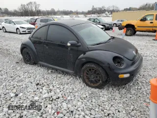 2005 Volkswagen New Beetle Coupe GL with VIN 3VWBK31C65M415399, listed as a Copart auction lot 81258974 with 182,918 mi miles and Salvage Title. Bid and sale history available at carsss.com. Image 4.