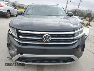 2021 Volkswagen Atlas SE with VIN 1V2KC2CA2MC227967, listed as a Copart auction lot 48423525 with 53,126 mi miles and Salvage title. Bid and sale history available at DreamBid. Image 5.