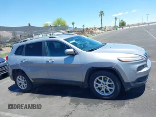 2017 Jeep Cherokee Latitude with VIN 1C4PJMCB1HD213964, listed as a IAAI auction lot 42263437 with 105,618 mi miles and . Bid and sale history available at DreamBid. Image 13.