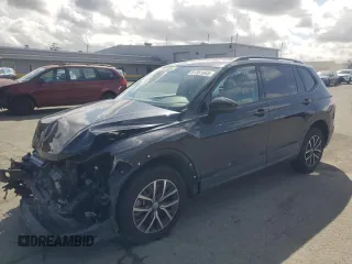 2021 Volkswagen Tiguan S z VIN 3VV1B7AX3MM016927, wystawiony jako Copart lot #51351865 z przebiegiem 43 594 mil mil oraz Szkoda całkowita • Salvage title. Historia ofert i sprzedaży dostępna na DreamBid. Obrazek 1.