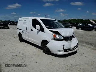 2017 Nissan NV200 SV z VIN 3N6CM0KN9HK703107, wystawiony jako Copart lot #55273234 z przebiegiem 194 548 mil mil oraz Szkoda całkowita • Salvage title. Historia ofert i sprzedaży dostępna na DreamBid. Obrazek 11.