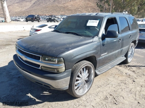 2003 Chevrolet Tahoe LT with VIN 1GNEC13T23R289916, listed as a IAAI auction lot 41408918 with 95,711 mi miles. Bid and sale history available at carsss.com. Image 2.