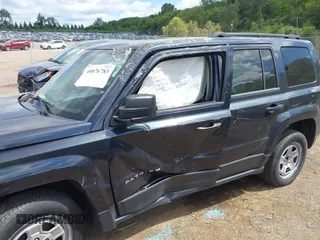 2014 Jeep Patriot Sport z VIN 1C4NJPBA1ED643023, wystawiony jako IAAI lot #40076783 z przebiegiem 164 025 mil mil oraz . Historia ofert i sprzedaży dostępna na DreamBid. Obrazek 6.