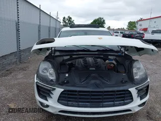 2015 Porsche Macan S with VIN WP1AB2A50FLB64939, listed as a IAAI auction lot 42260919 with 11 mi miles and . Bid and sale history available at DreamBid. Image 12.