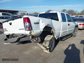 2003 Chevrolet Silverado 1500 LS with VIN 2GCEC19T231309266, listed as a IAAI auction lot 41304199 with 181,761 mi miles. Bid and sale history available at carsss.com. Image 4.