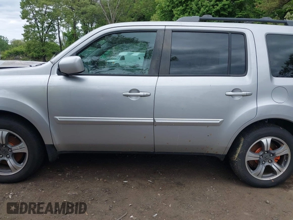 2015 Honda Pilot SE z VIN 5FNYF4H38FB053093, wystawiony jako IAAI lot #42290867 z przebiegiem 120 238 mil mil oraz . Historia ofert i sprzedaży dostępna na DreamBid. Obrazek 14.
